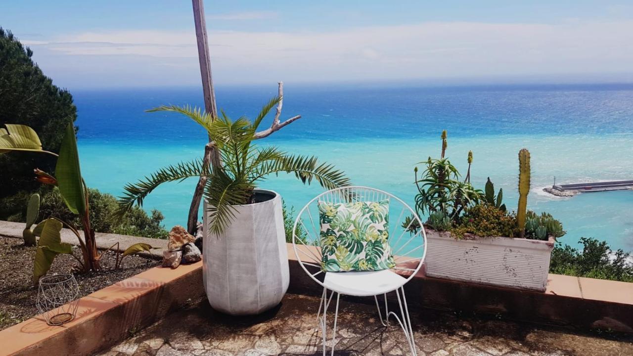 La Bouganvilla Charme & Relax Vista Mare Finale Ligure Exterior foto