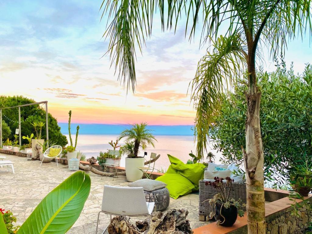 La Bouganvilla Charme & Relax Vista Mare Finale Ligure Exterior foto